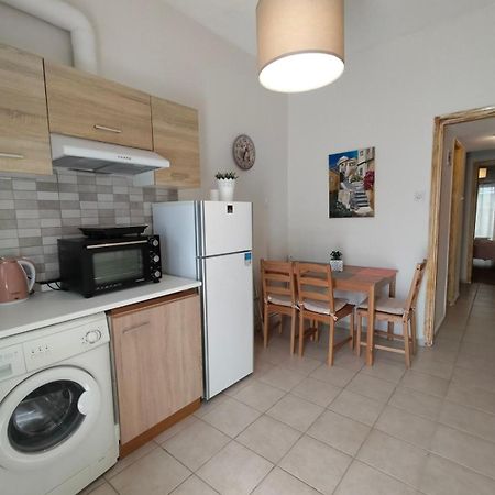 Elegant Central Apartment In 볼로스 외부 사진